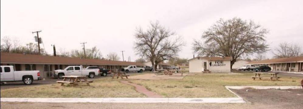 Andrews Motor Inn Exterior foto